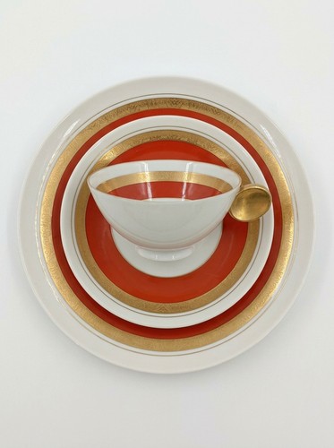 Markenlos service table - service,