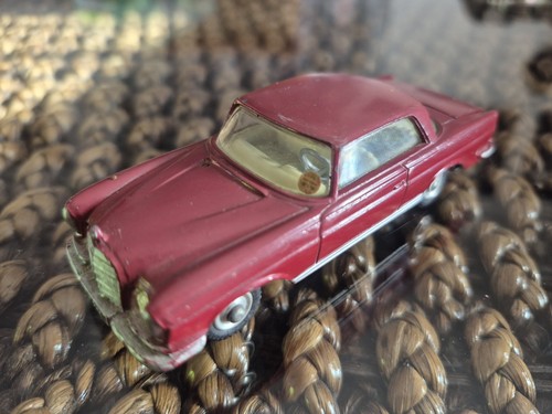 Corgi toys mercedes - corgi,