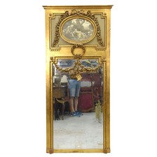 Trumeau de style Louis XVI en bois et stuc doré médaillon gravure