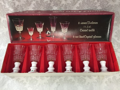 Ancien service atypique - ancien, verres