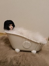 bus maison de poupée échelle