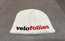 BONNET EN LAINE BLANC OFFICIEL