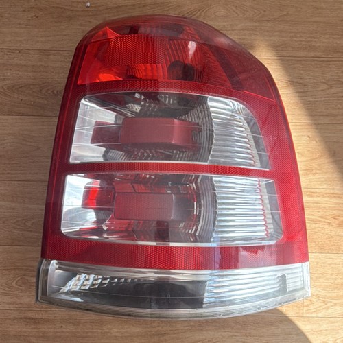 Feu arrière opel zafira b - d,