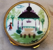 Boite poudrier Ancien   décor