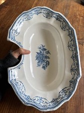 Plat barbe faïence - a, xviii