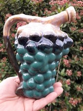 ANCIENNE BOUTEILLE A LIQUEUR EN BARBOTINE GRAPPE DE RAISIN SIGNE AVHO