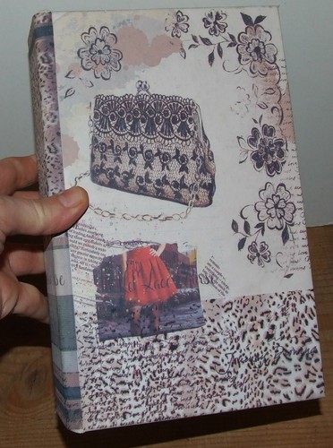 Boîte forme livre - , coffret