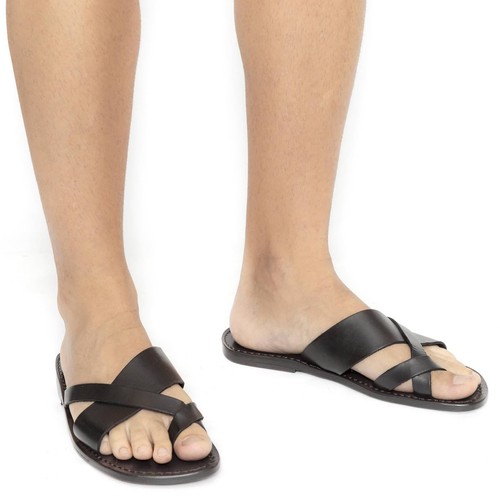 Homme pieds travaillés à - homme, nu-pieds