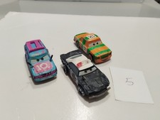 Lot n°5, voitures Cars Disney Pixar 1/55