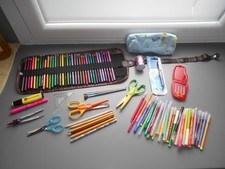 Lot de fournitures scolaires