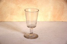 Verre ancien soufflé et