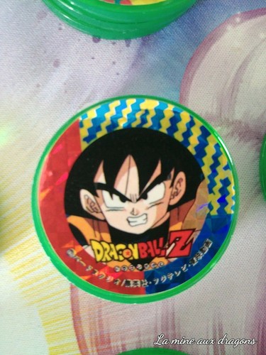 Kini pogs goten - pogs, ball