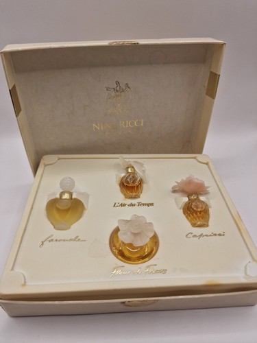 Magnifique coffret - , de