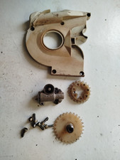 POMPE A HUILE       POUR