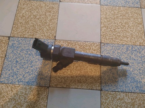 Injecteur renault megane - injecteur,