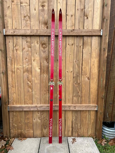Old hickory wooden skis - old,