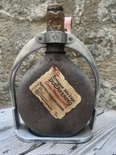 Ancienne bouteille vide - ancienne, fine