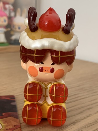 Pop mart loong - loong, presents