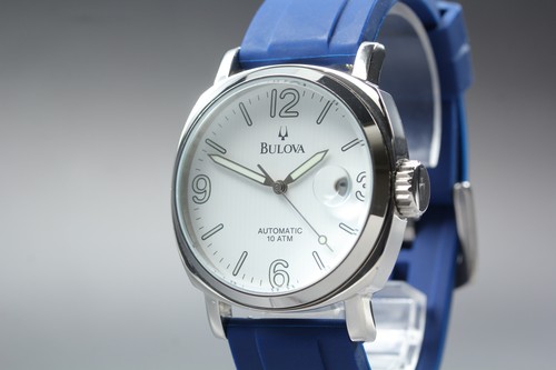 Presque comme neuf montre - neuf],