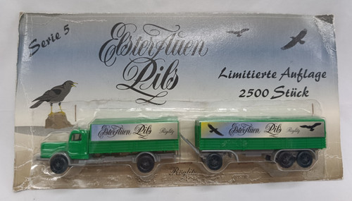 Camion porteur avec remorque - camion,