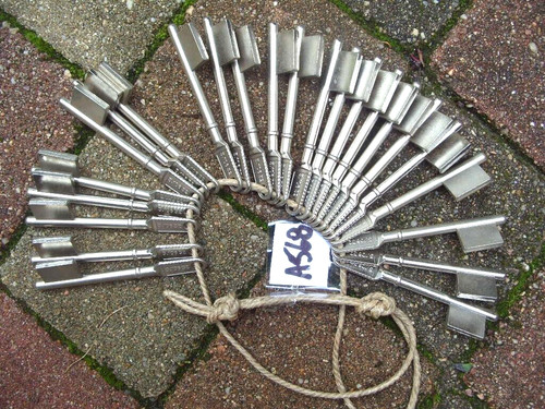 Lot a568 ebauches de - lot, 24