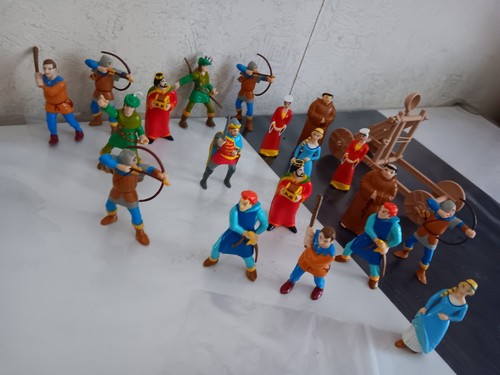 Lot figurines robin des - robin,