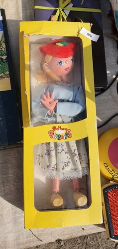Pelham puppets