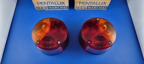 Paire cabochons feux - de,