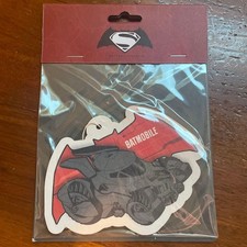 Hot Toys Cosbaby Batmobile Car