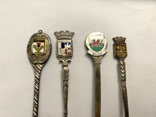 Lot de 4 cuillères de