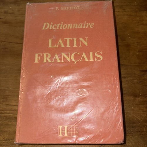 Dictionnaire latin français - dictionnaire, |