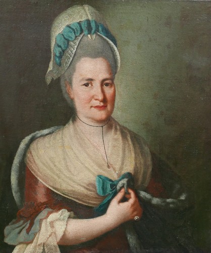 Portrait femme la - à, coiffe
