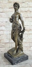 Vintage Art Nouveau Bronze Sculpture Femme 'Holding' Fleur Signée A.Moreau Nu