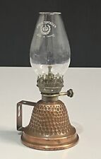 Ancienne Petite Lampe À Pétrole En Cuivre Martelé Verre Cristal Supérieur