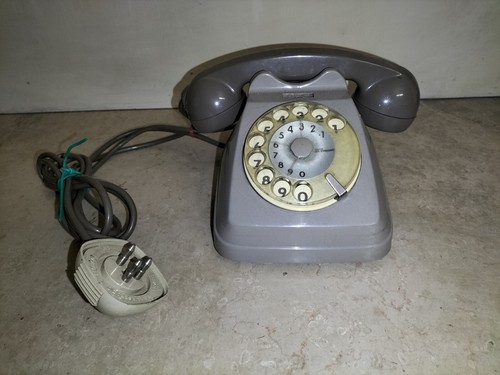 Ancien téléphone fixe - téléphone,