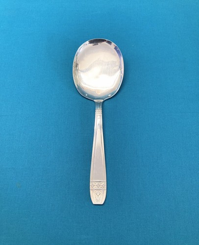 Pelle service oeuf sur - à,