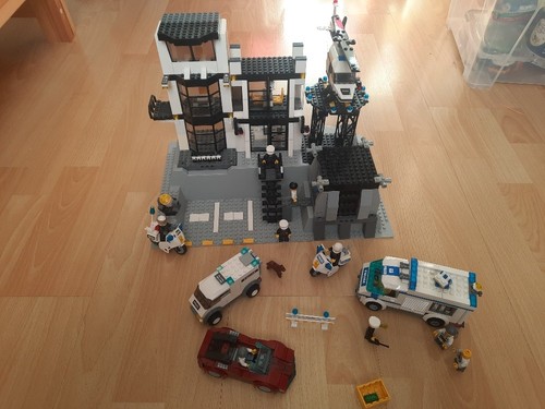 Lot lego police commissariat - lego, police,