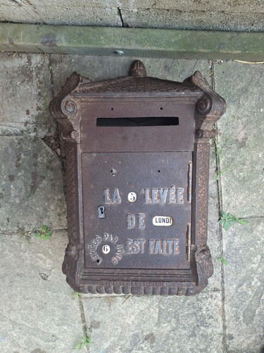 Boite aux lettres - , en