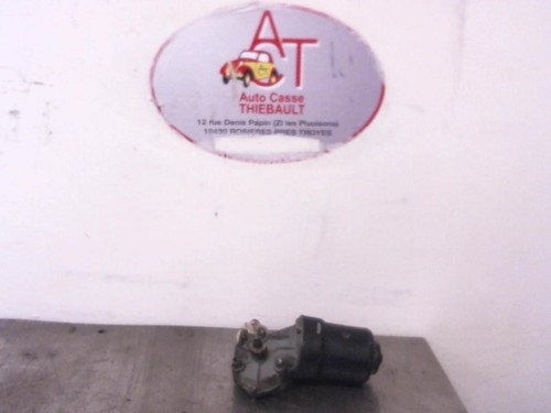 Moteur essuie glace avant