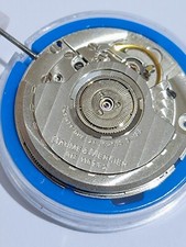 Mouvement automatique Baume et Mercier 11895.2 small seconds (eta 2895) COSC