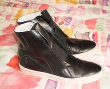 MANAS Bottines en cuir de chèvre couleur noir et blanc taille 38 talon plat