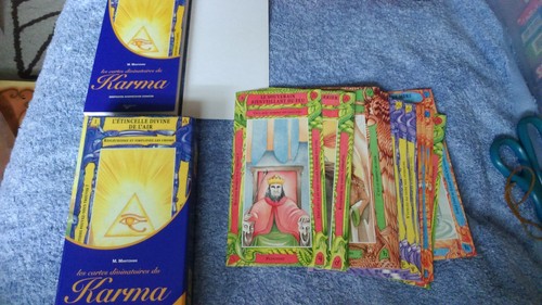 Jeu les cartes divinatoires - jeu,