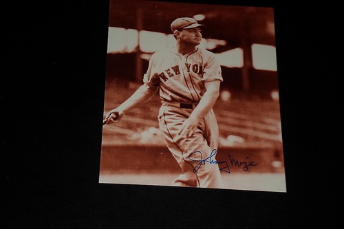 Hof johnny mize signed - mize,