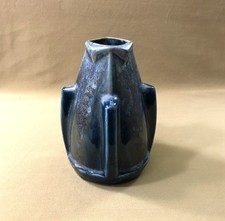 vase en grès signé DENBAC