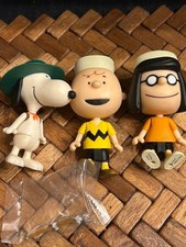 Lot de figurines en plastique Super7 Peanuts Snoopy Charlie Brown Sally 10...