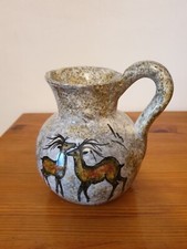 Pichet Vallauris décor Lascaux signé Jacqueline Gelb 15 cm