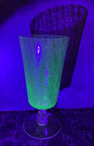 Vase ouraline uranium - uranium, vintage