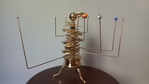 Système solaire mécanique