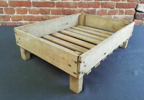 Caisse clayette en bois - /,