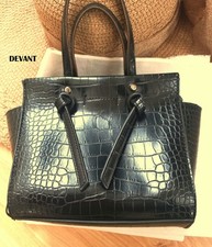 SAC "GALLANTRY" NOIR.. PETIT SAC SIMILI-CUIR FAçON CROCO + POCHE INTERIEURE ZIP